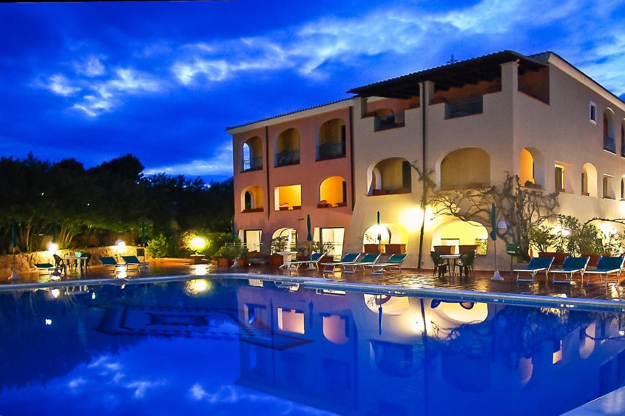 Nicolaus Club Torre Moresca Orosei Exterior foto