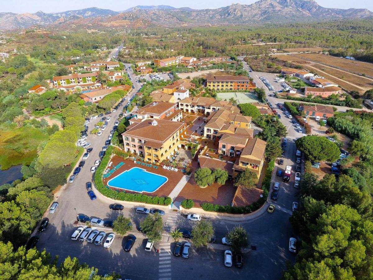 Nicolaus Club Torre Moresca Orosei Exterior foto