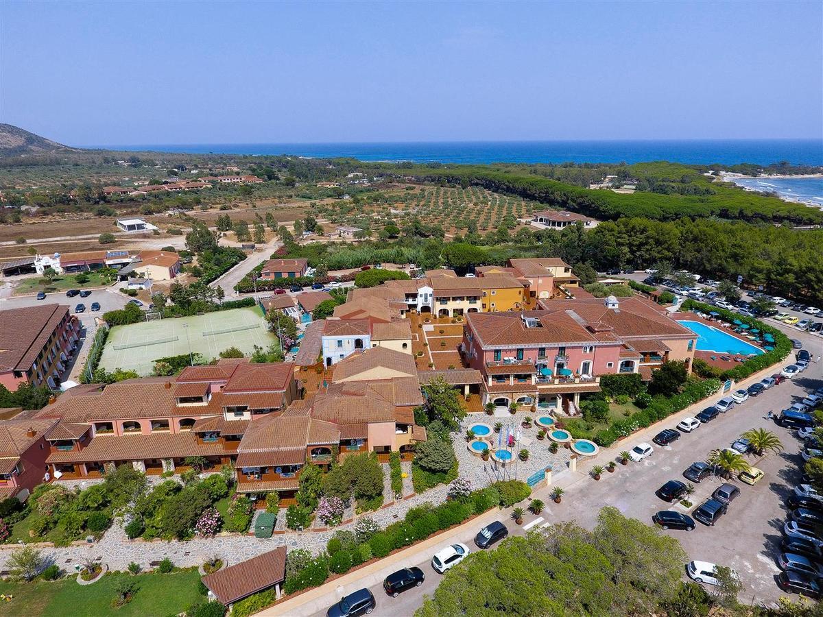 Nicolaus Club Torre Moresca Orosei Exterior foto