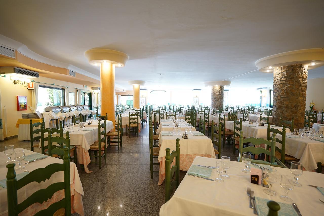 Nicolaus Club Torre Moresca Orosei Exterior foto